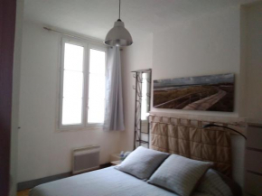 Гостиница Sur le vieux port, centre de la Rochelle  Ля-Рошель